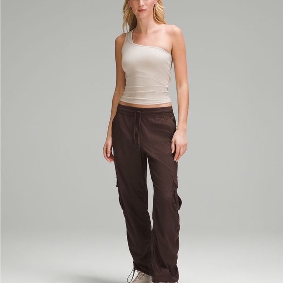 LULULEMON DANCE STUDIO RELAXED FIT MR CARGO PANTS IN ESPRESSO SZ M NWT - Picture 2 of 9